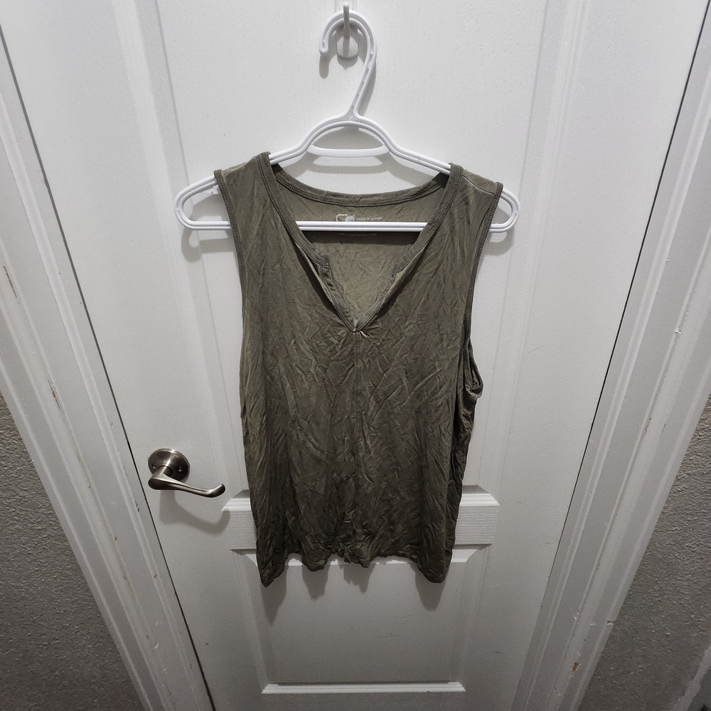 Cable & Gauge V-Neck Olive Tank Top